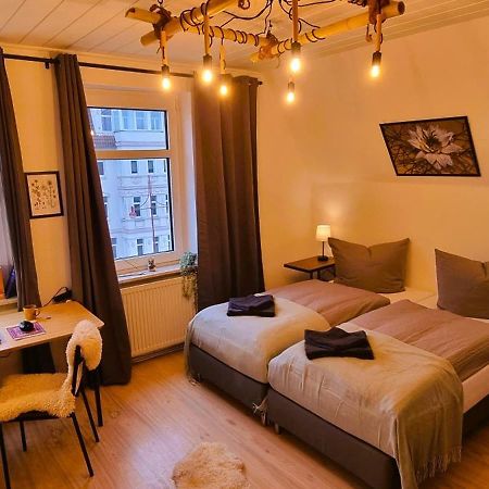 Nigella Apartment Direkt Am Hauptbahnhof Celle Fur 6 Personen Mit Kostenfreiem Parkplatz Voll Ausgestatteter Kuche Elite Standard מראה חיצוני תמונה